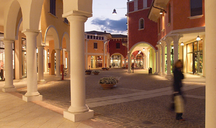 Shopping al Fashion District Mantova Outlet