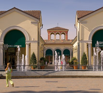 Shopping al Serravalle Designer Outlet