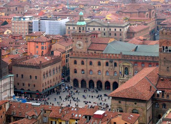 Shopping a Bologna con Autonoleggio con autista